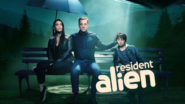 Resident Alien - Pilot - Advance Preview: "I Recommend Alcohol"